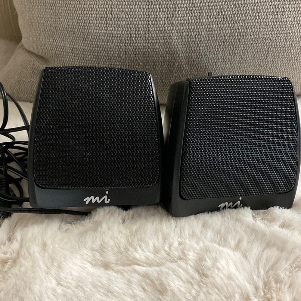 Mini Speaker‎ System (GRG)